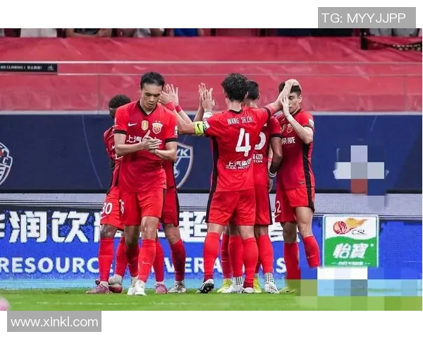 亚冠激战庆南队迎战鲁能队双方全力争夺小组出线资格 亚冠激战庆南队迎战鲁能队双方全力争夺小组出线资格